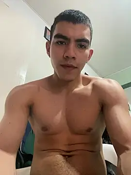 Alejandro_vega_ – Naživo XXX chat