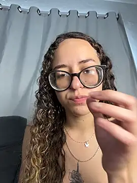 Anamyst Chat XXX in diretta