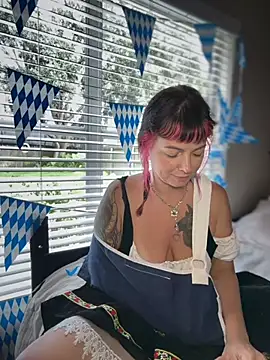MarlaFknSinger's Live XXX Chat