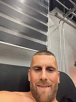 Johnytrain Live XXX-Chat