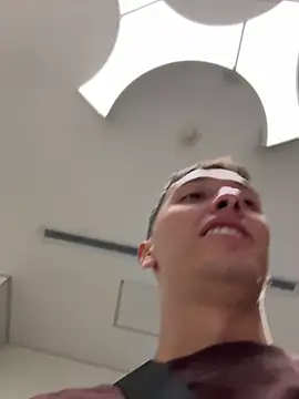 عرض كام Thiago_Jones1