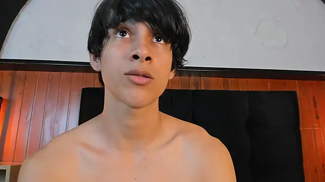 Cheys_Mast's Live XXX Chat