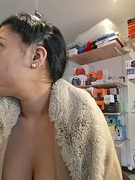 Luianna Live XXX-chat
