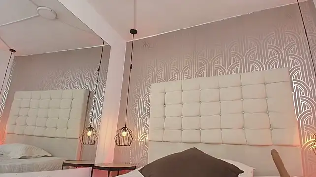 Ariana_CellFg Adlı Modelin Canlı XXX Sohbeti