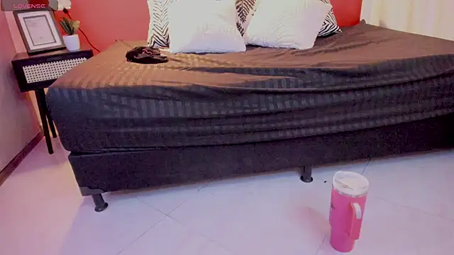 Sienna_10 Adlı Modelin Çevrimdışı XXX Sohbeti