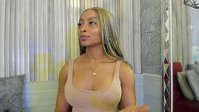 BriannaChelsea Adlı Modelin Canlı XXX Sohbeti