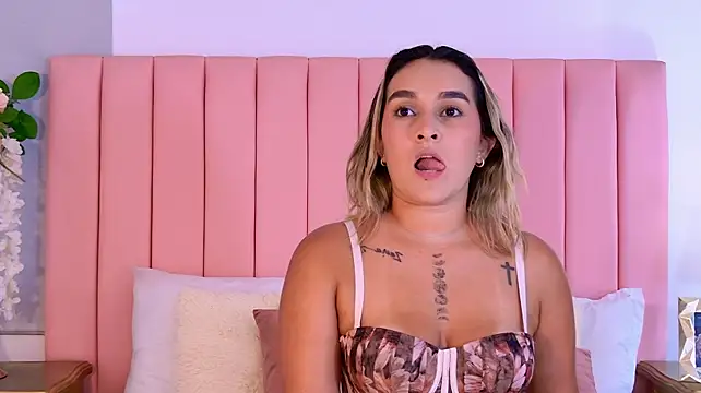KristhenBella Live XXX Chat