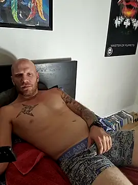 Chat XXX ao vivo de HardSwedee
