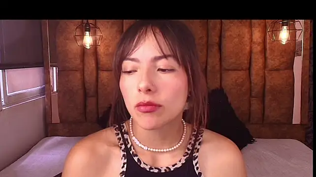 XXX chat uživo modela LIA__MILLER_