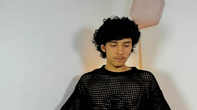 Živý XXX chat santi_twink