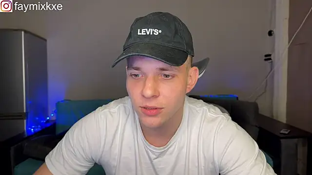 Nikclak Chat XXX live