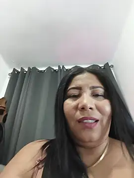 Chatroom XXX en direct de LeizaMagnus