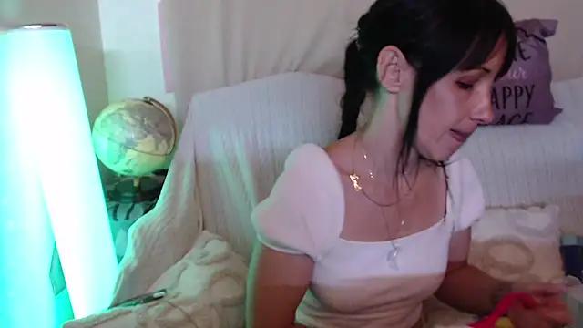 -Lou_ live XXX chat