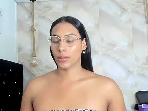 sasha_smith18: απευθείας συνομιλία ΧΧΧ