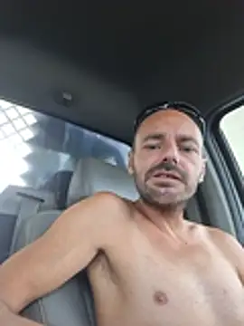 DaddyAndSplashQueen Chat XXX in diretta