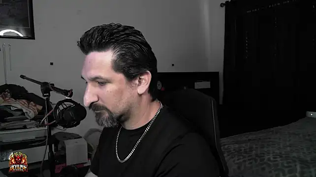 Show webcam de DevilPup75_