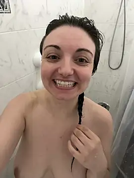 NevermoreInLove Adlı Modelin Canlı XXX Sohbeti