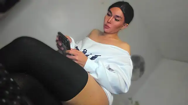 MistressNextDoor_ 라이브 XXX 채팅