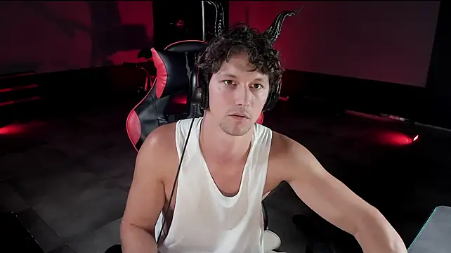 dirty-bossn Live XXX chat