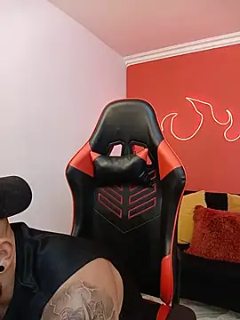 Mike_savage3 – Naživo XXX chat