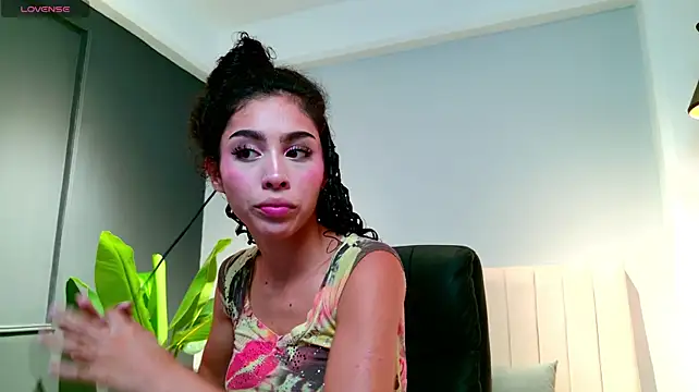 XXX chat uživo modela Melodi_moon