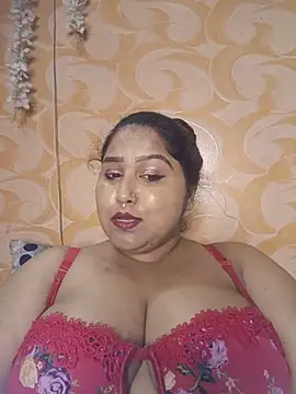 Chat +18 de hornynancy ao vivo