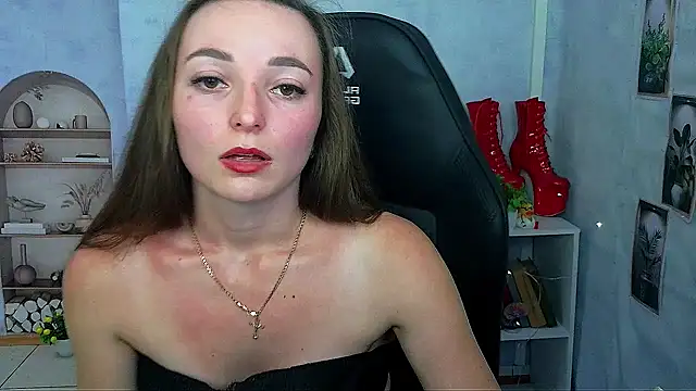 دردشة _Barbie_Kiss_ الجنسية المباشرة