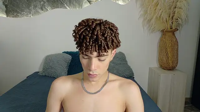Monyel_Blake Adlı Modelin Canlı XXX Sohbeti