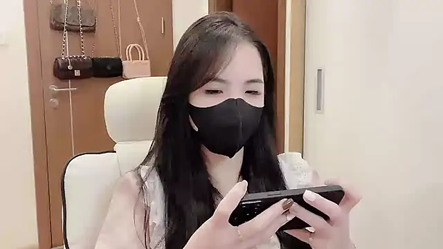 Pun8386's Live XXX Chat