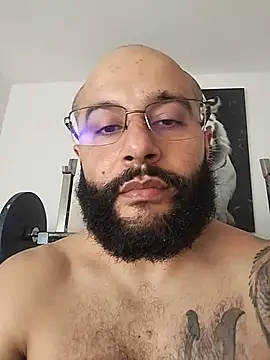 Luke__09 Chat XXX in diretta