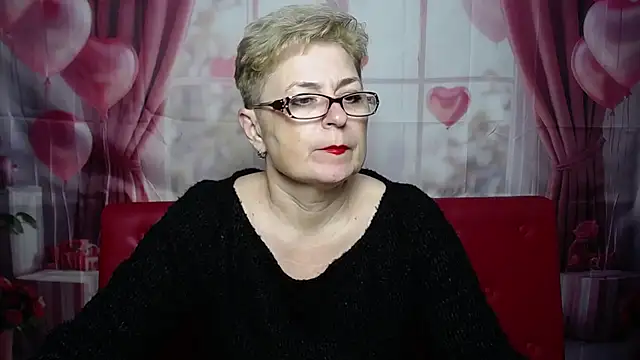 EmiliaGree's Live XXX Chat