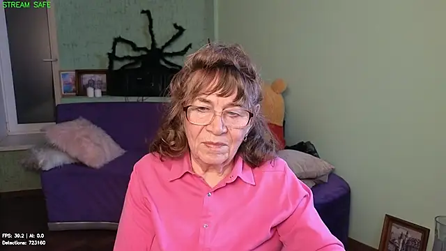 دردشة Betty_Brick الجنسية المباشرة