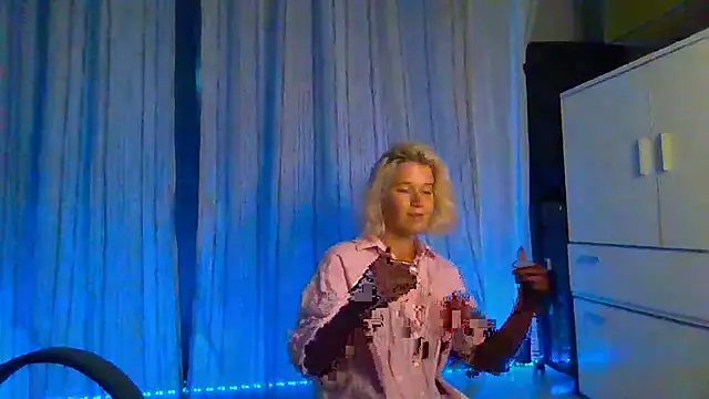 PEACE_DANCE live XXX chat