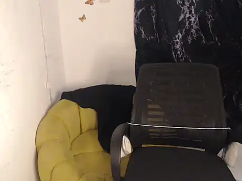 Eboni_hotboobs_ Live XXX-Chat