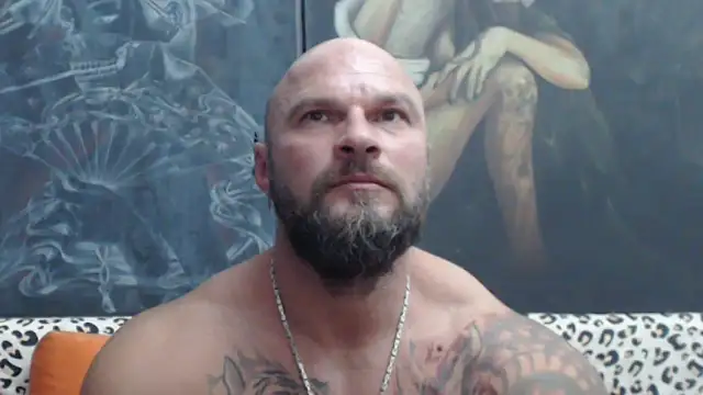 viking_30 Chat XXX live