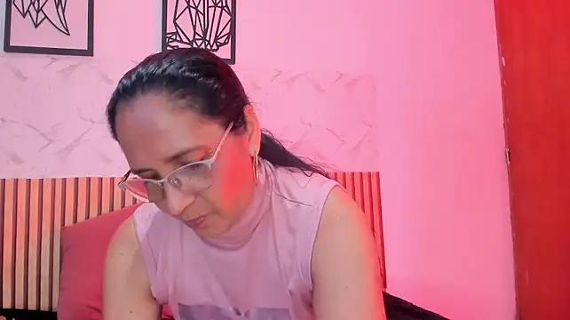 دردشة AnnaArela الجنسية المباشرة