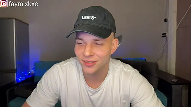 Nikclak's Live XXX Chat