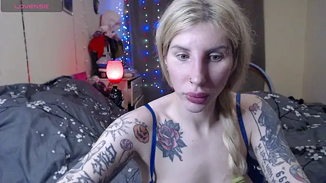 BLACKPeonyy's Live XXX Chat