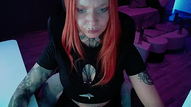 InesGold Chat XXX in diretta