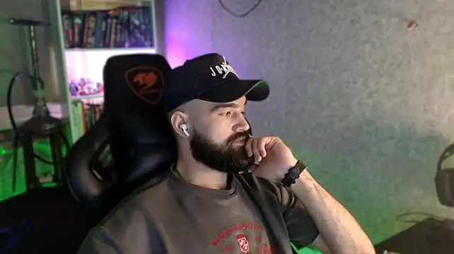 _Serious_Man Live XXX Chat