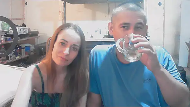 Chatroom XXX en direct de DenMaretxx