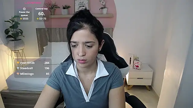 XXX chat uživo modela lucia_henao_