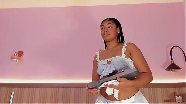 Laraebony_ Chat XXX in diretta