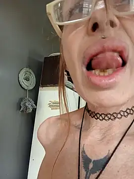 FrozenWaffle's Live XXX Chat