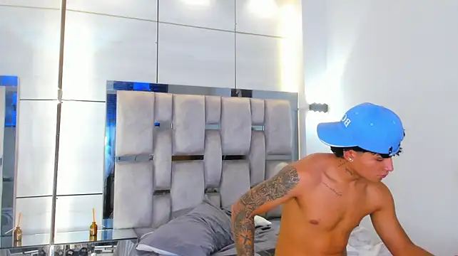 Ruslan_marcel Chat XXX in diretta