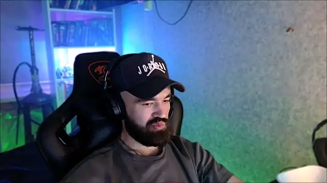 Chat XXX en directo de _Serious_Man