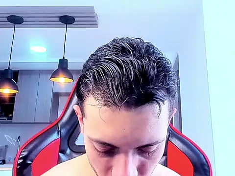 Show modela Connor_mckenzie na web-kameri