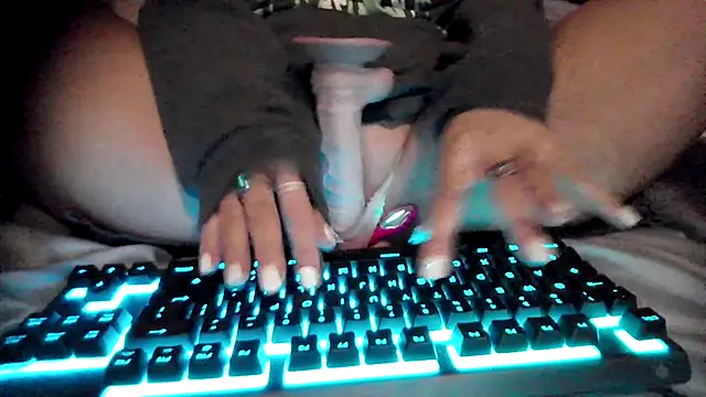 thepeachiestprincesss' Live XXX Chat