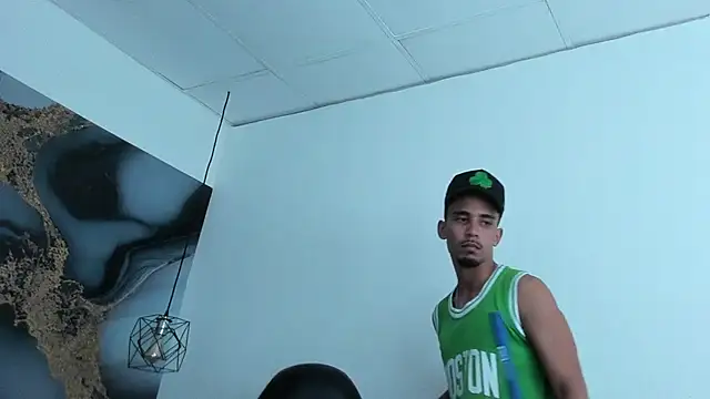DrakeFoxx 现场XXX聊天