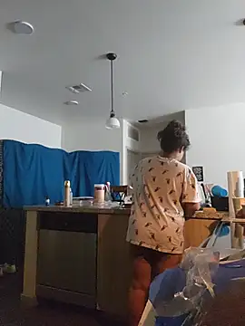 XXX chat uživo modela cinnaminnie